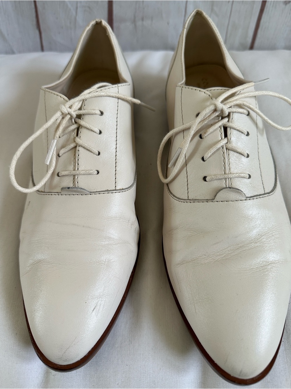 Cole Hahn Grand 360 Oxford Classics in Ivory Leather size 9c